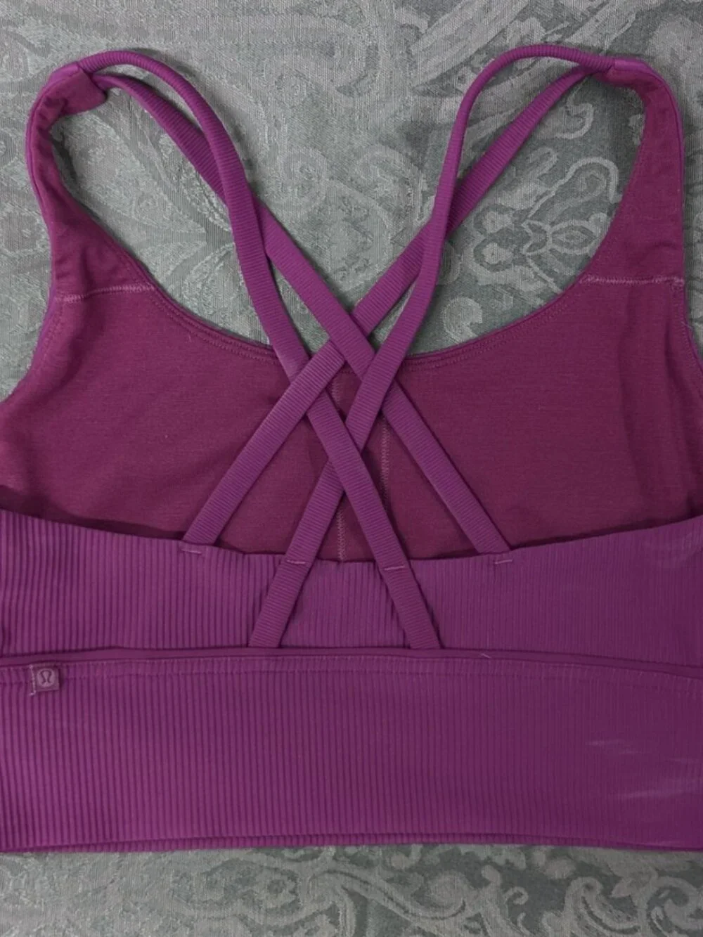 Lululemon size 6 sports bra